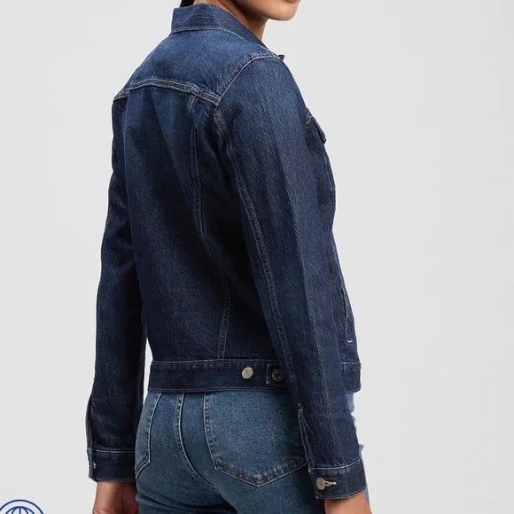 ❌SOLD❌ Gap dark wash denim jacket size extra small - Picture 2 of 7